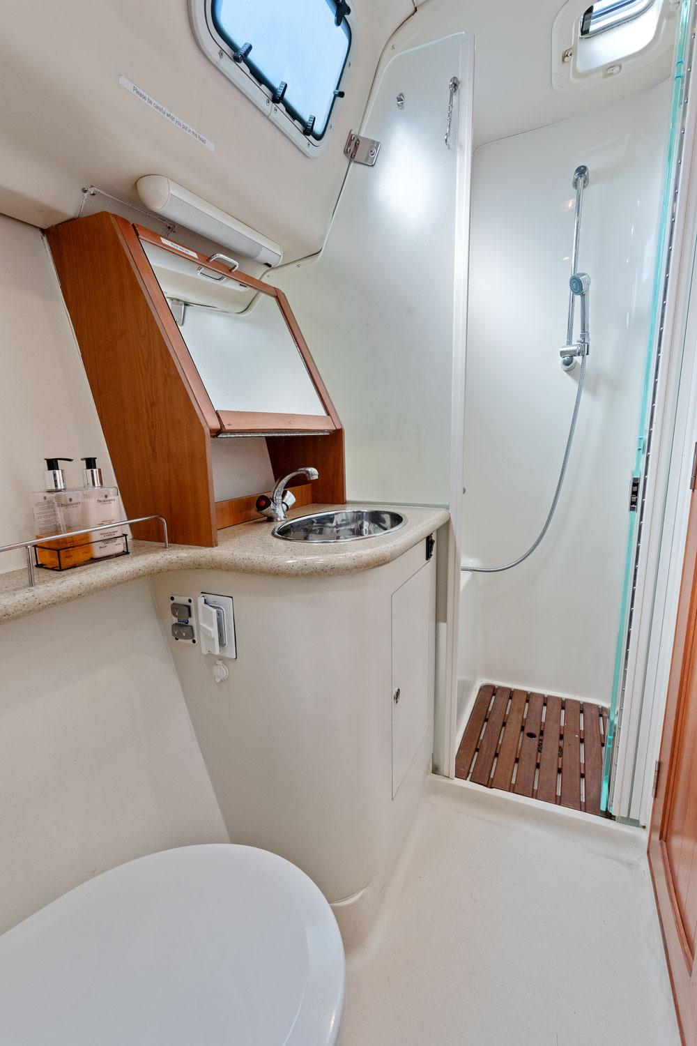 Hunter 49 Belle Collette 10