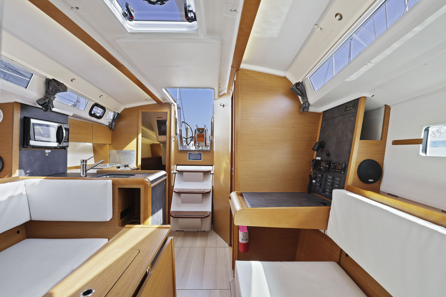 Jeanneau 349 - MORROWIND 18