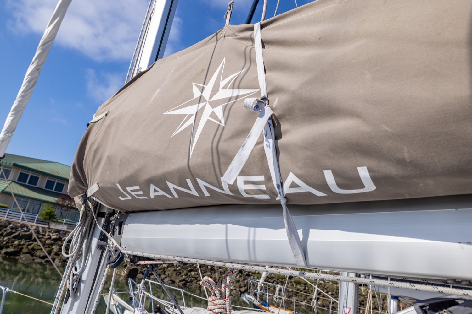 Jeanneau 349 - MORROWIND 32