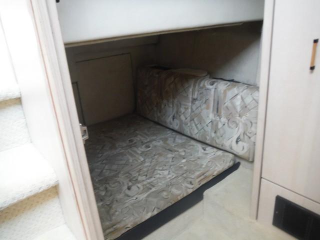 39 Bayliner 3988 - FISH EXIT 18