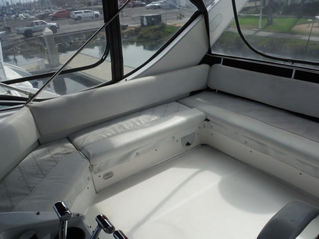 39 Bayliner 3988 - FISH EXIT 25