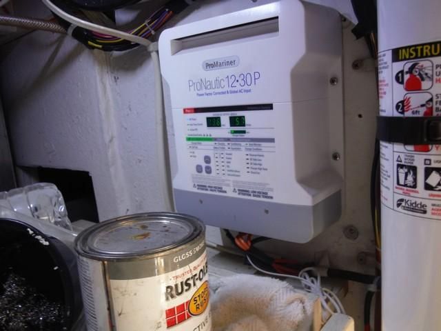 39 Bayliner 3988 - FISH EXIT 31