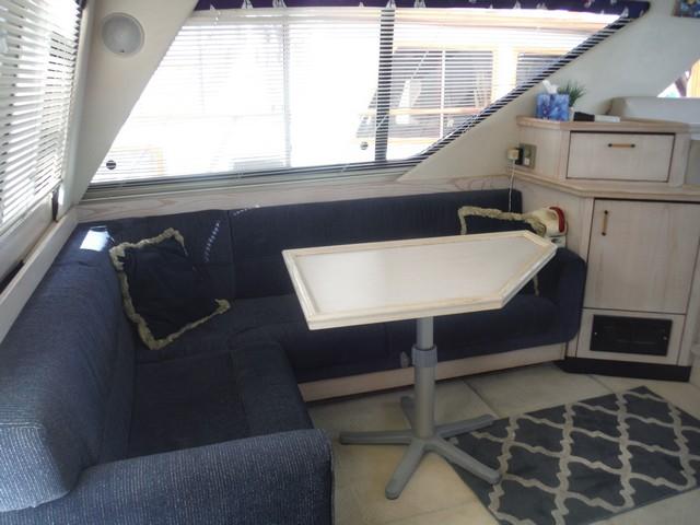 39 Bayliner 3988 - FISH EXIT 6