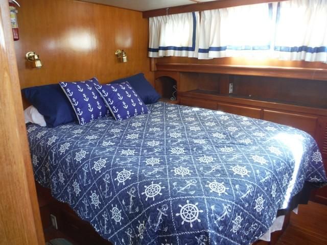 DeFever Aft Cabin 41 13