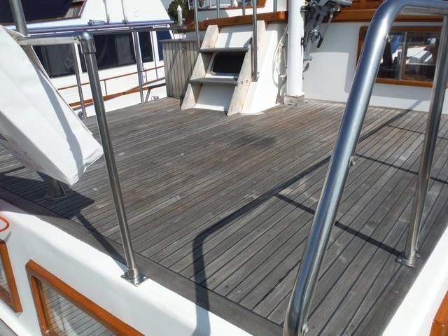 DeFever Aft Cabin 41 19