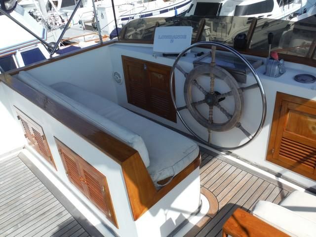 DeFever Aft Cabin 41 22