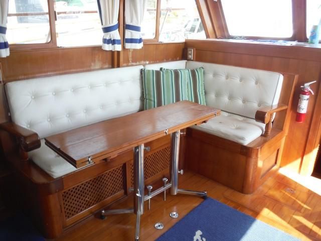DeFever Aft Cabin 41 24