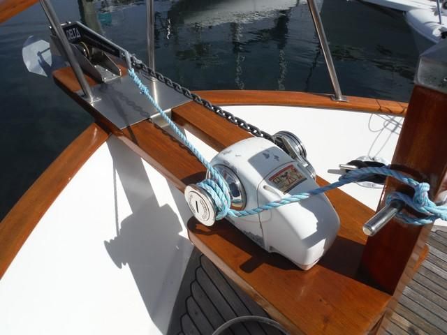 DeFever Aft Cabin 41 25