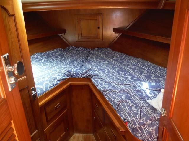 DeFever Aft Cabin 41 7