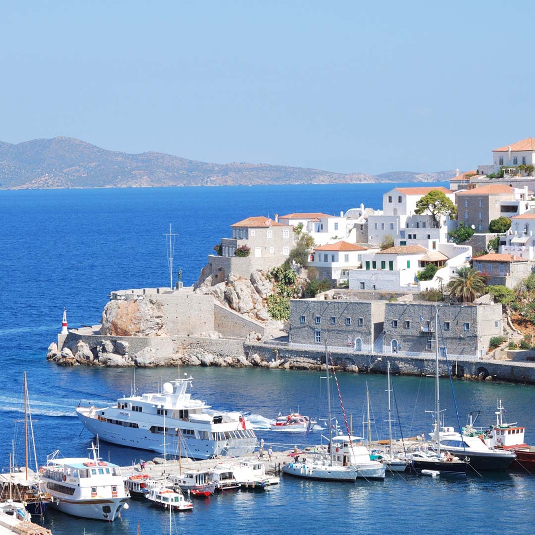 A bunch of yachts in a bay