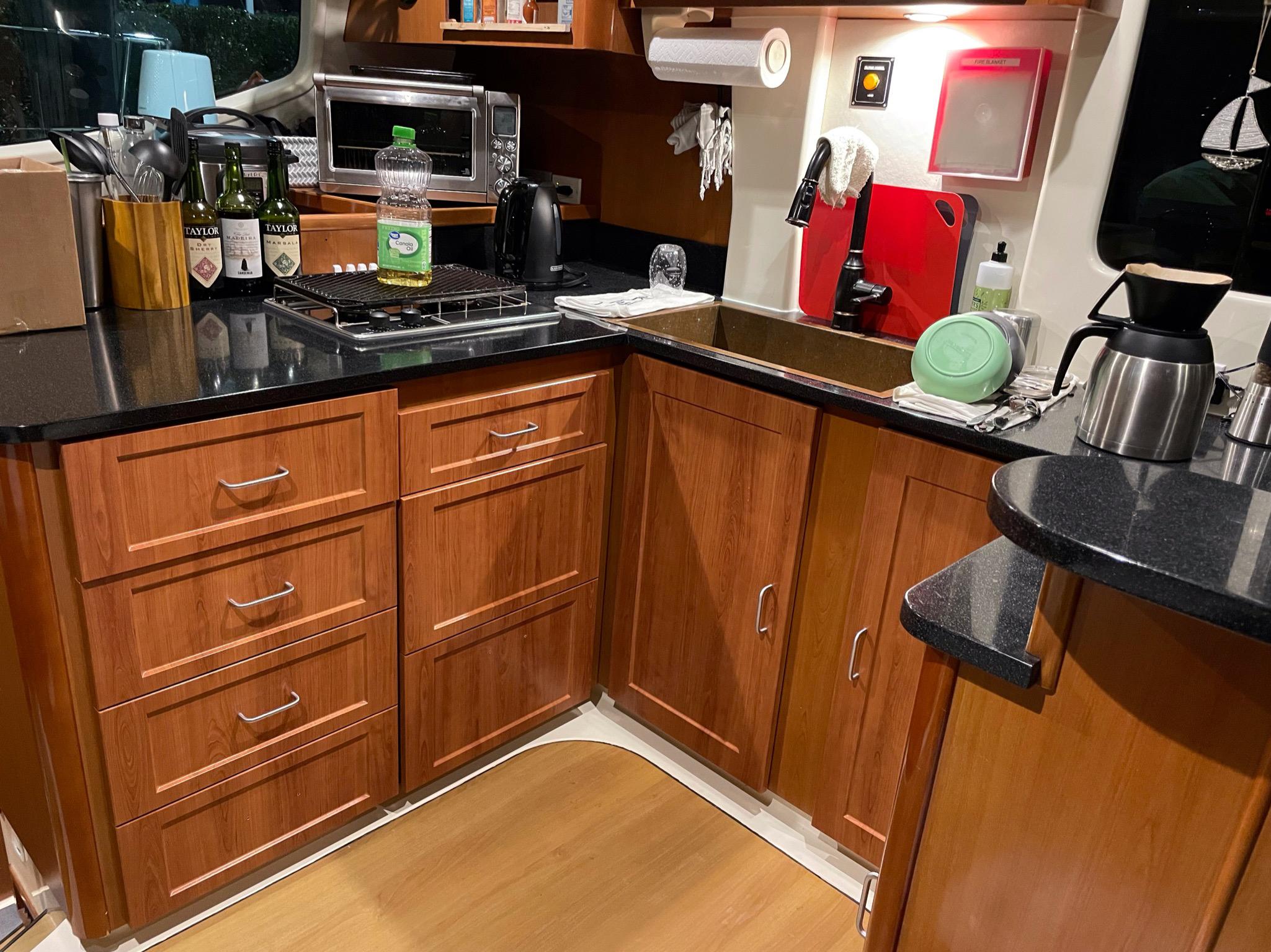 Leopard 46 SERENITY 42