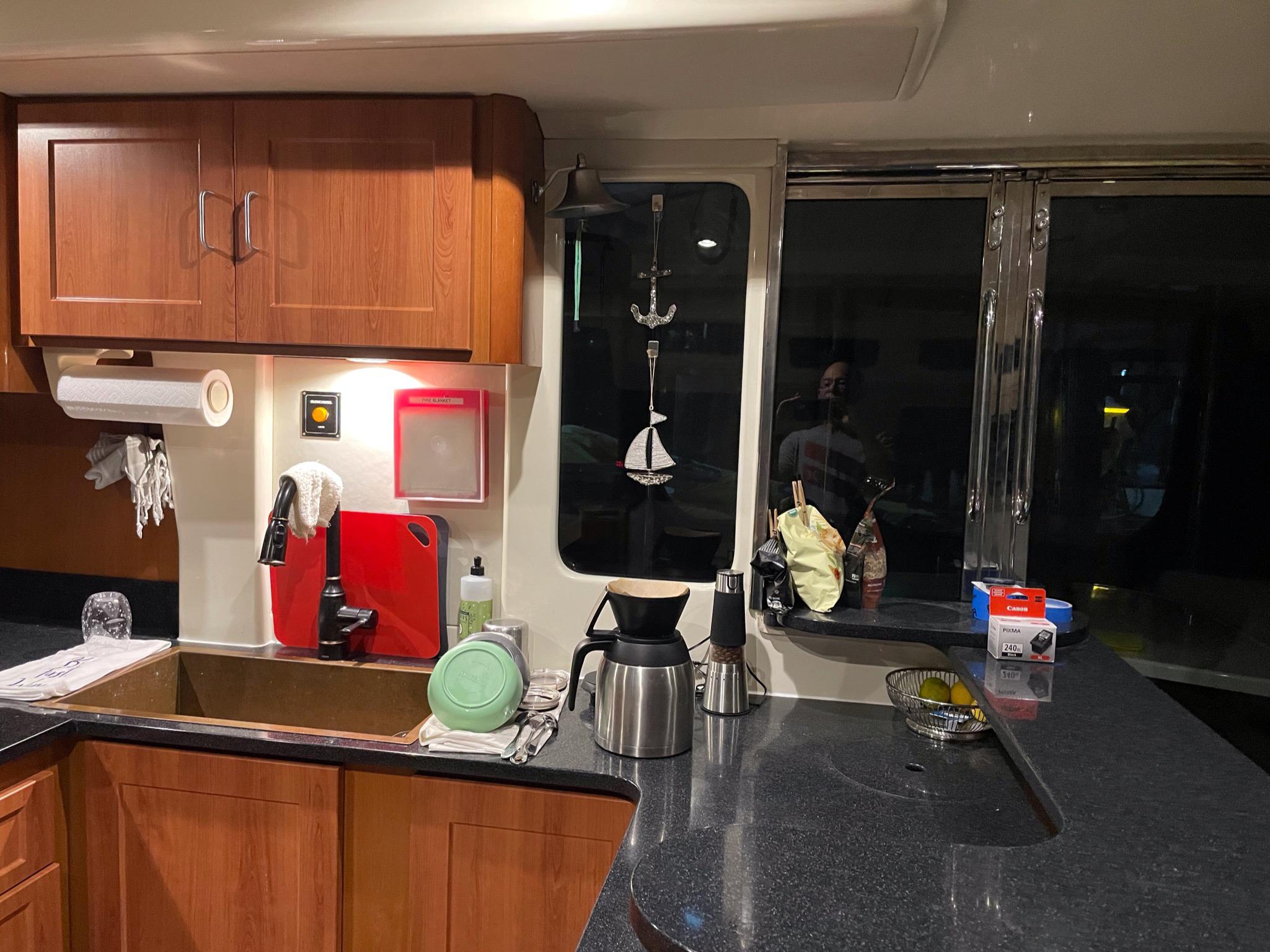 Leopard 46 SERENITY 43