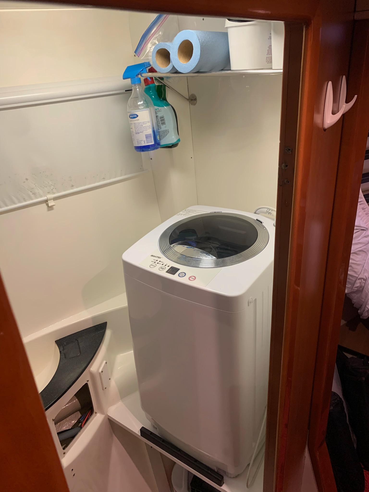 Leopard 46 SERENITY 48