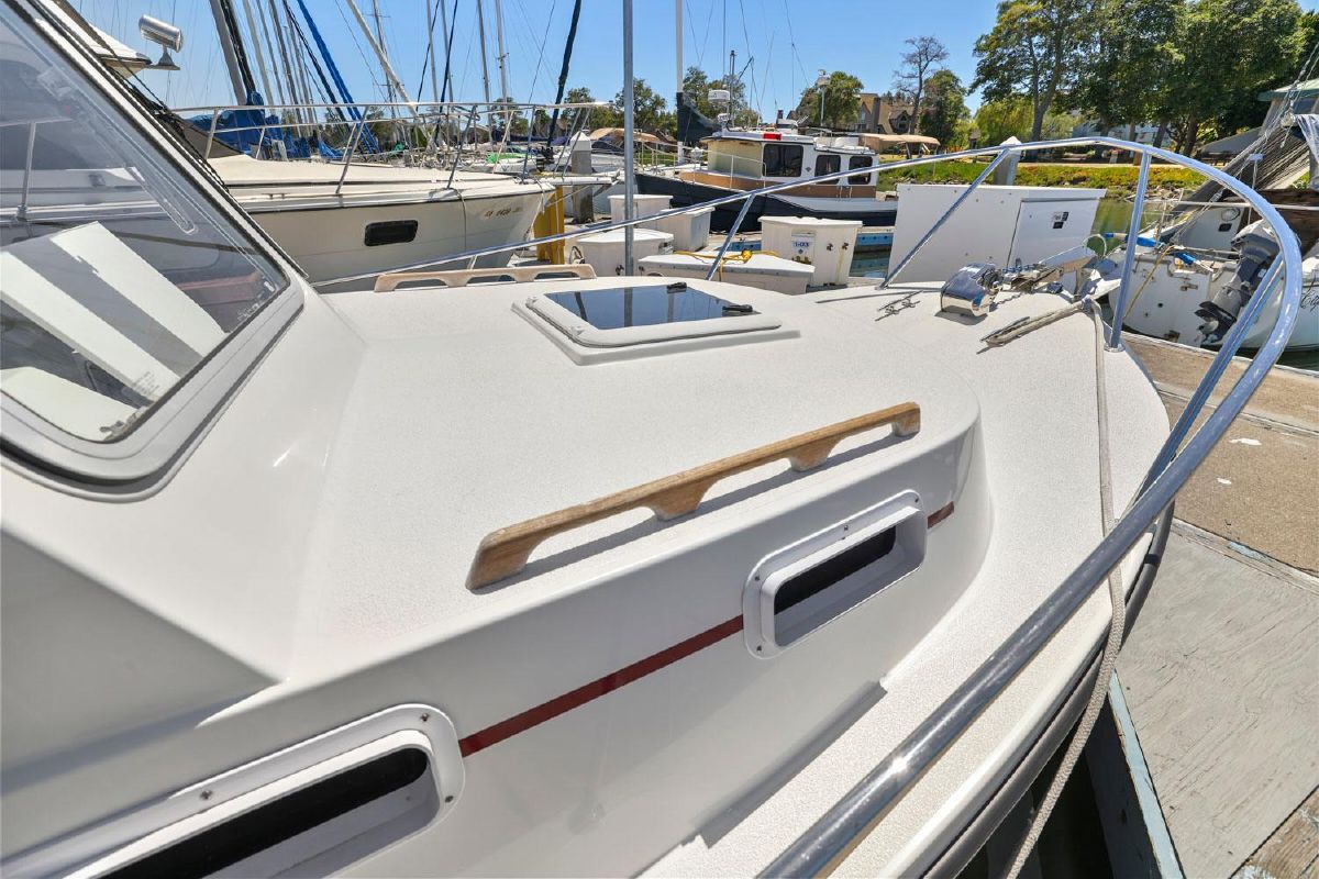 Eastern 248 Islander 4