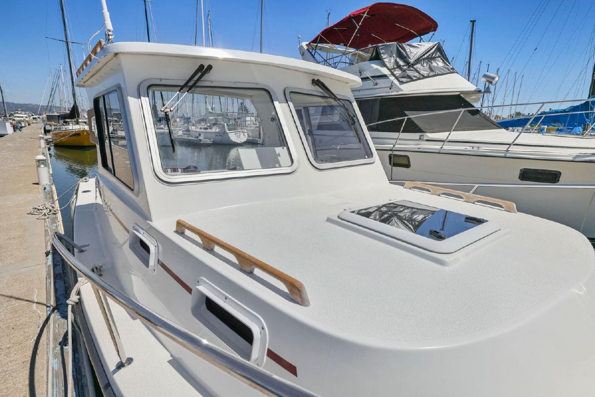 Eastern 248 Islander 6