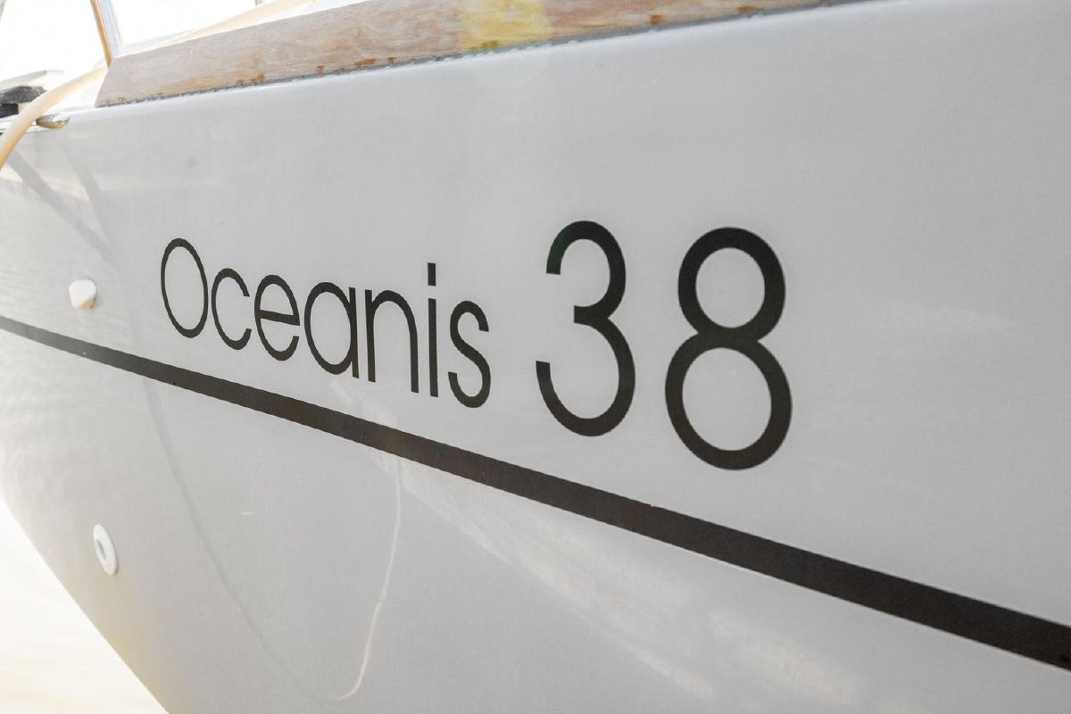 2015 Beneteau 38 - TOOFUN 2