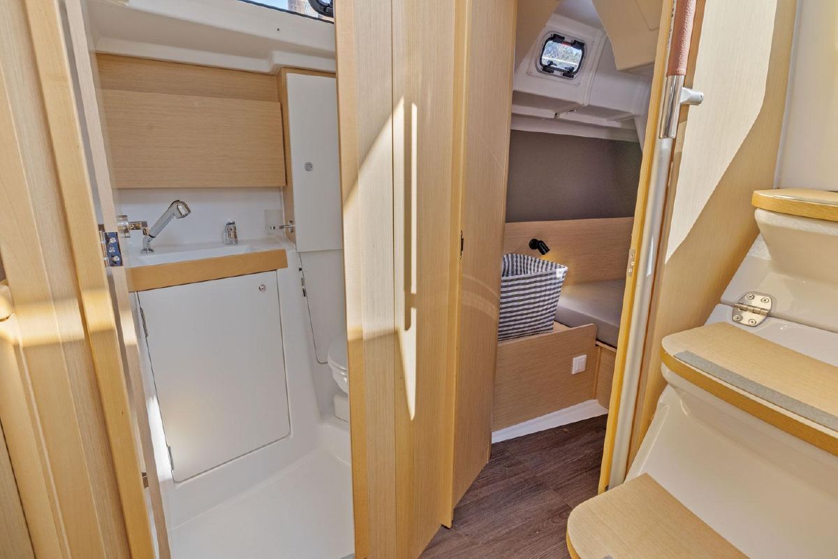 2015 Beneteau 38 - TOOFUN 35