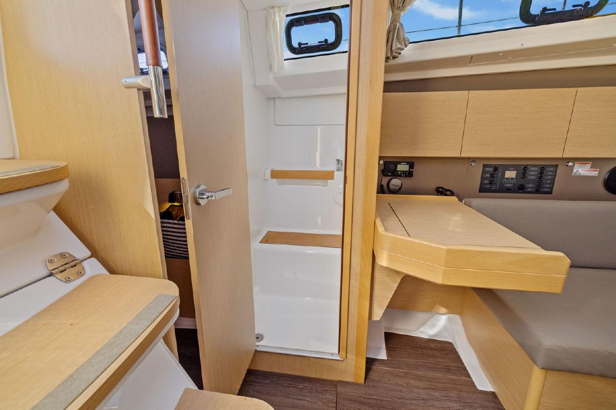 2015 Beneteau 38 - TOOFUN 38