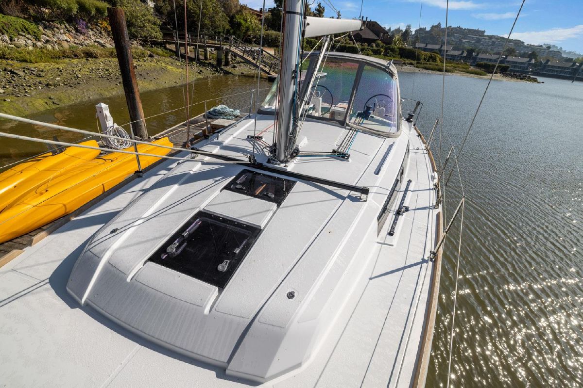 2015 Beneteau 38 - TOOFUN 7