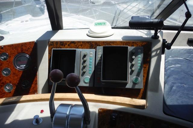 1999 Bayliner 4788 12