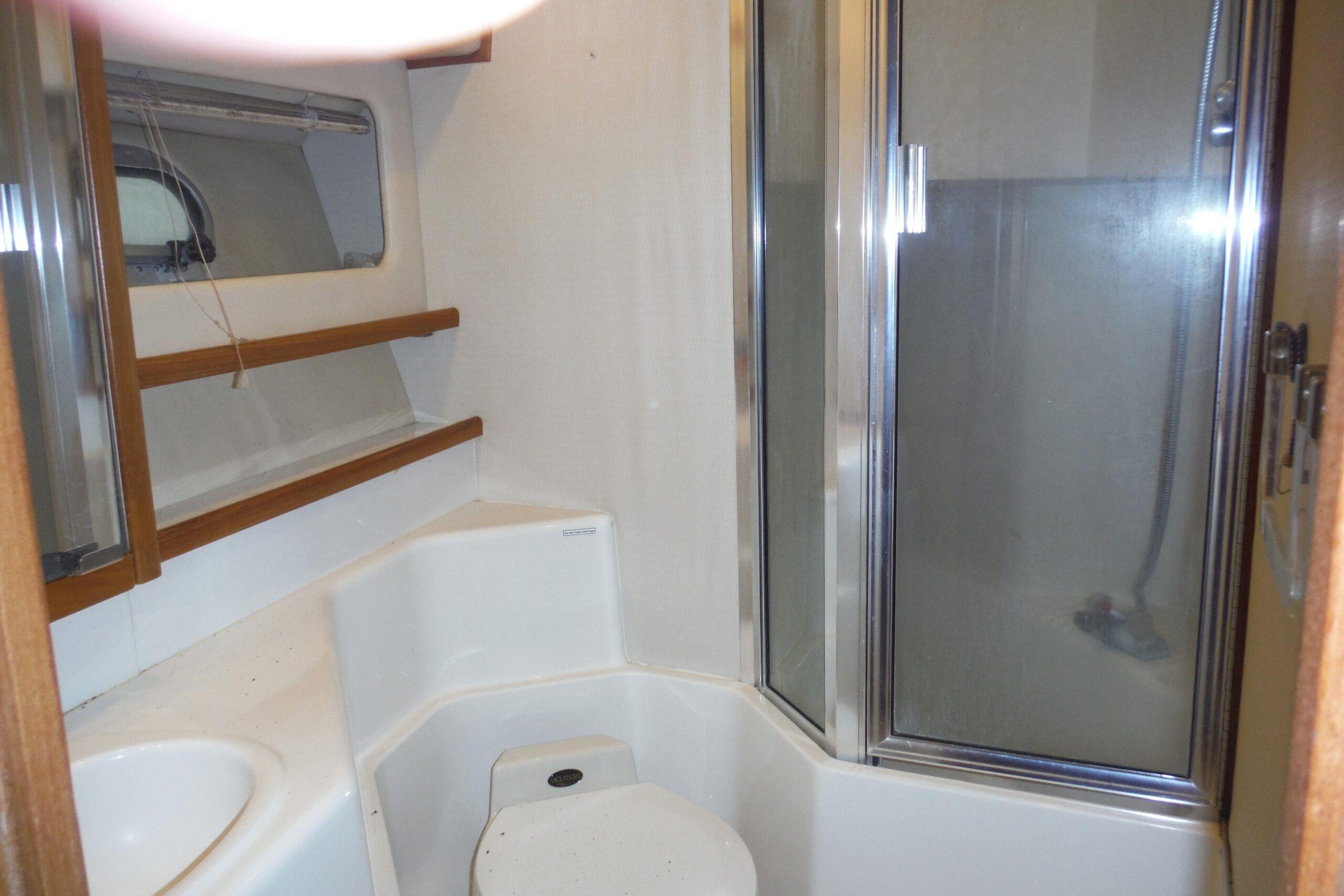 1999 Bayliner 4788 29