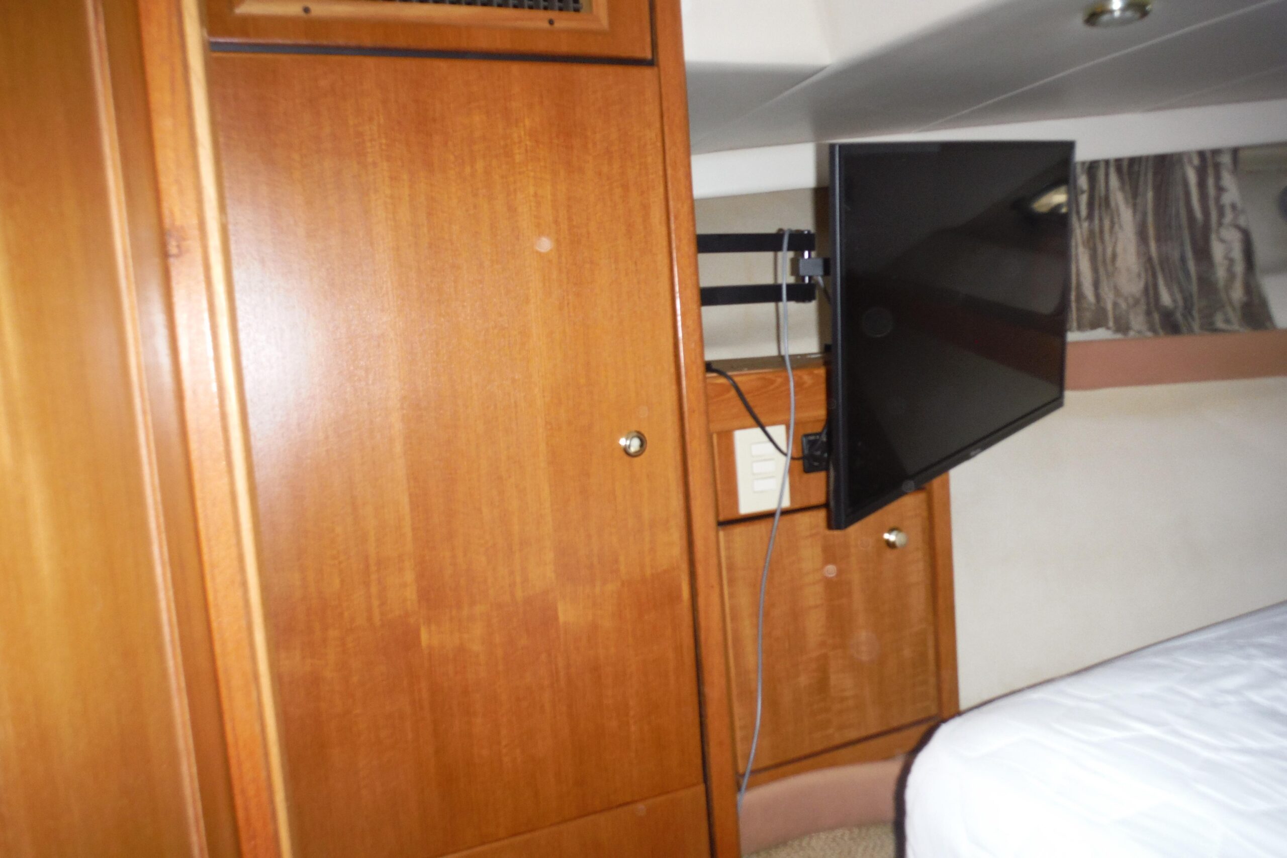 1999 Bayliner 4788 30