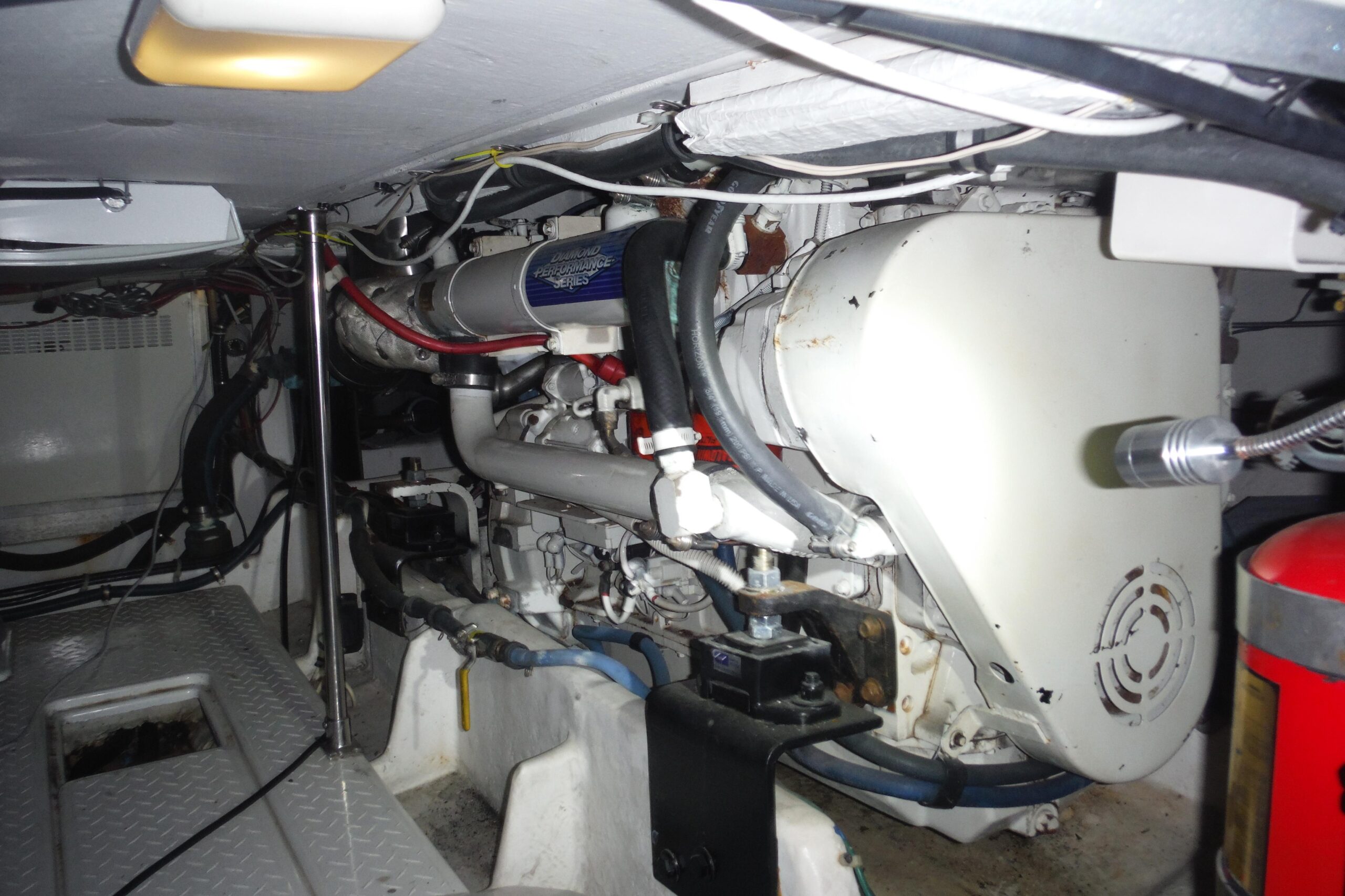 1999 Bayliner 4788 35