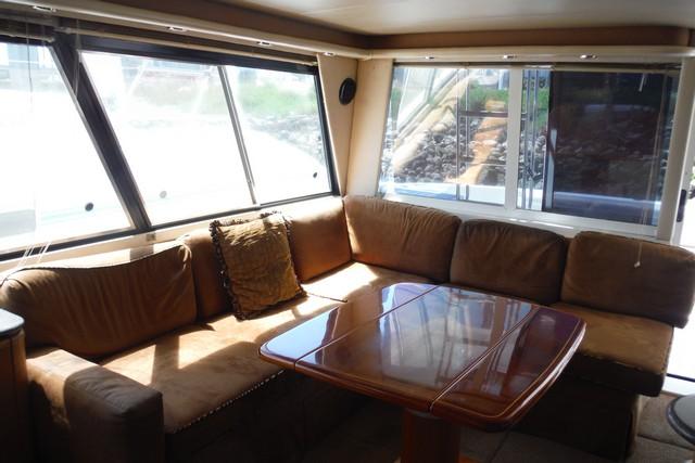 1999 Bayliner 4788 9