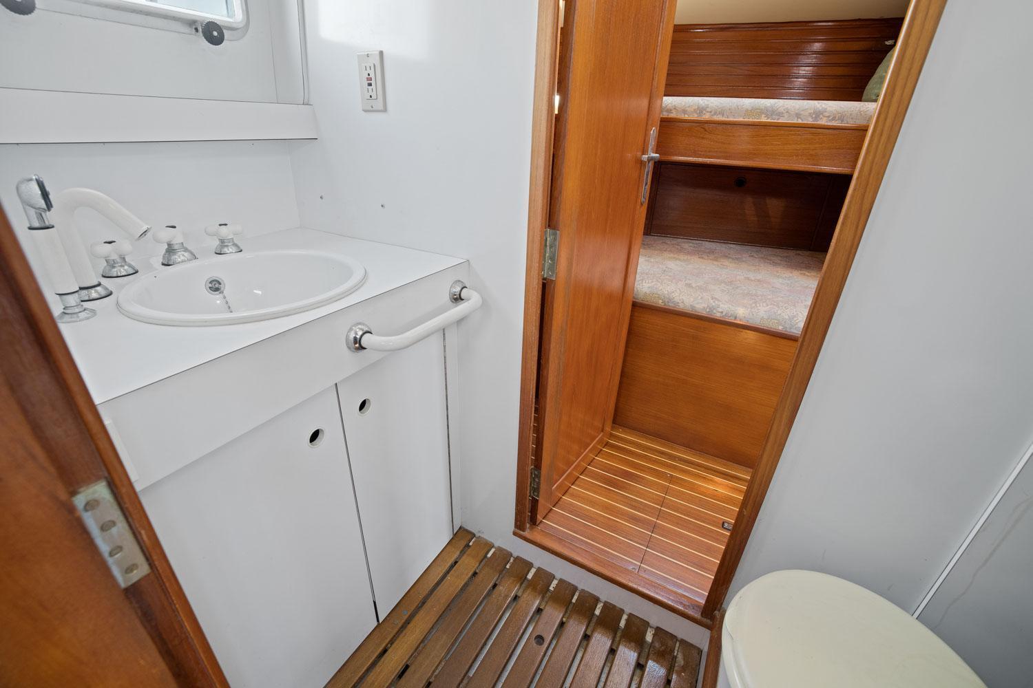 Wauquiez Centurion 47 - DARING ADVENTURE 12