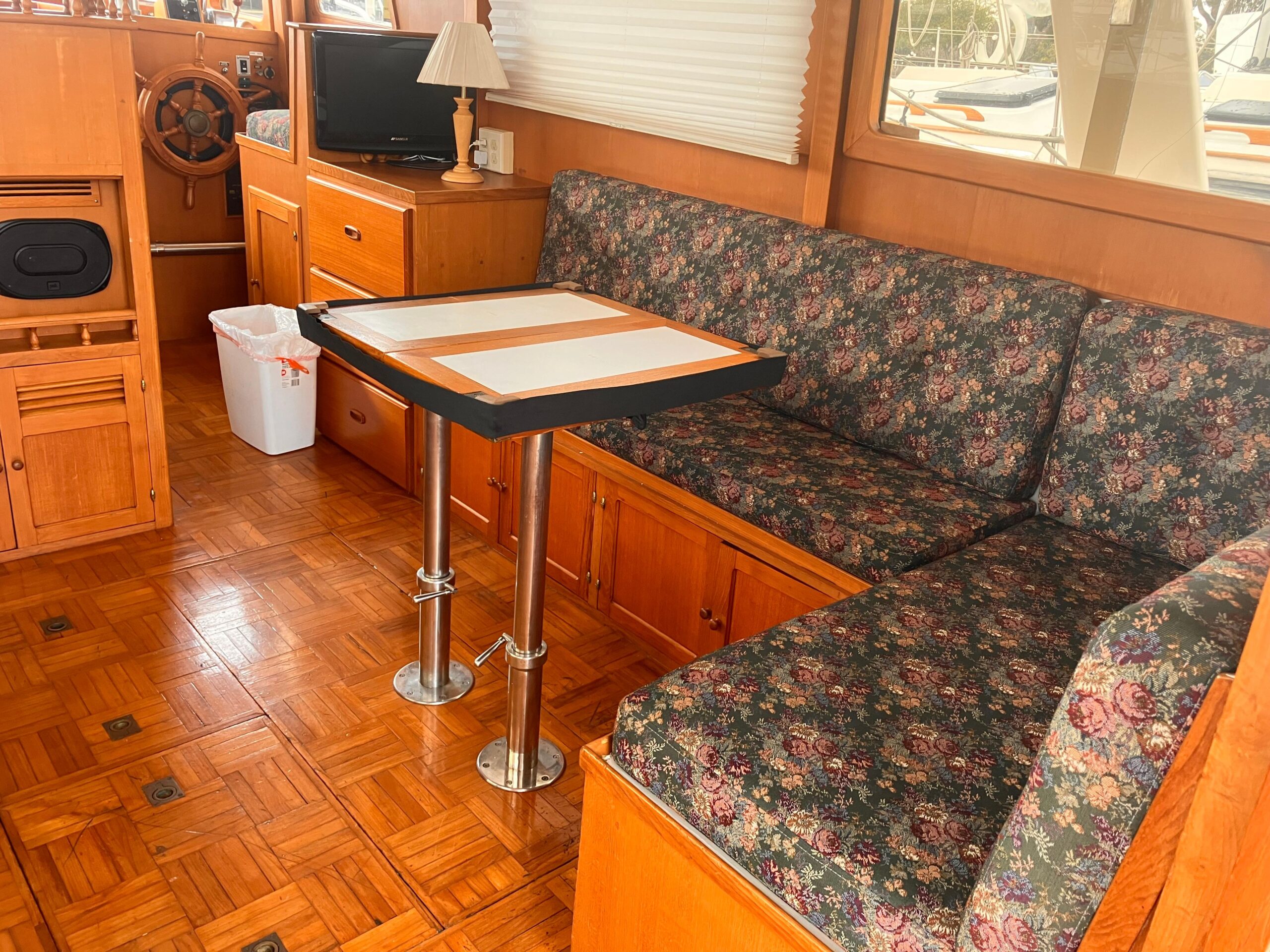 1994 Marine Trader Europa 34 - 12