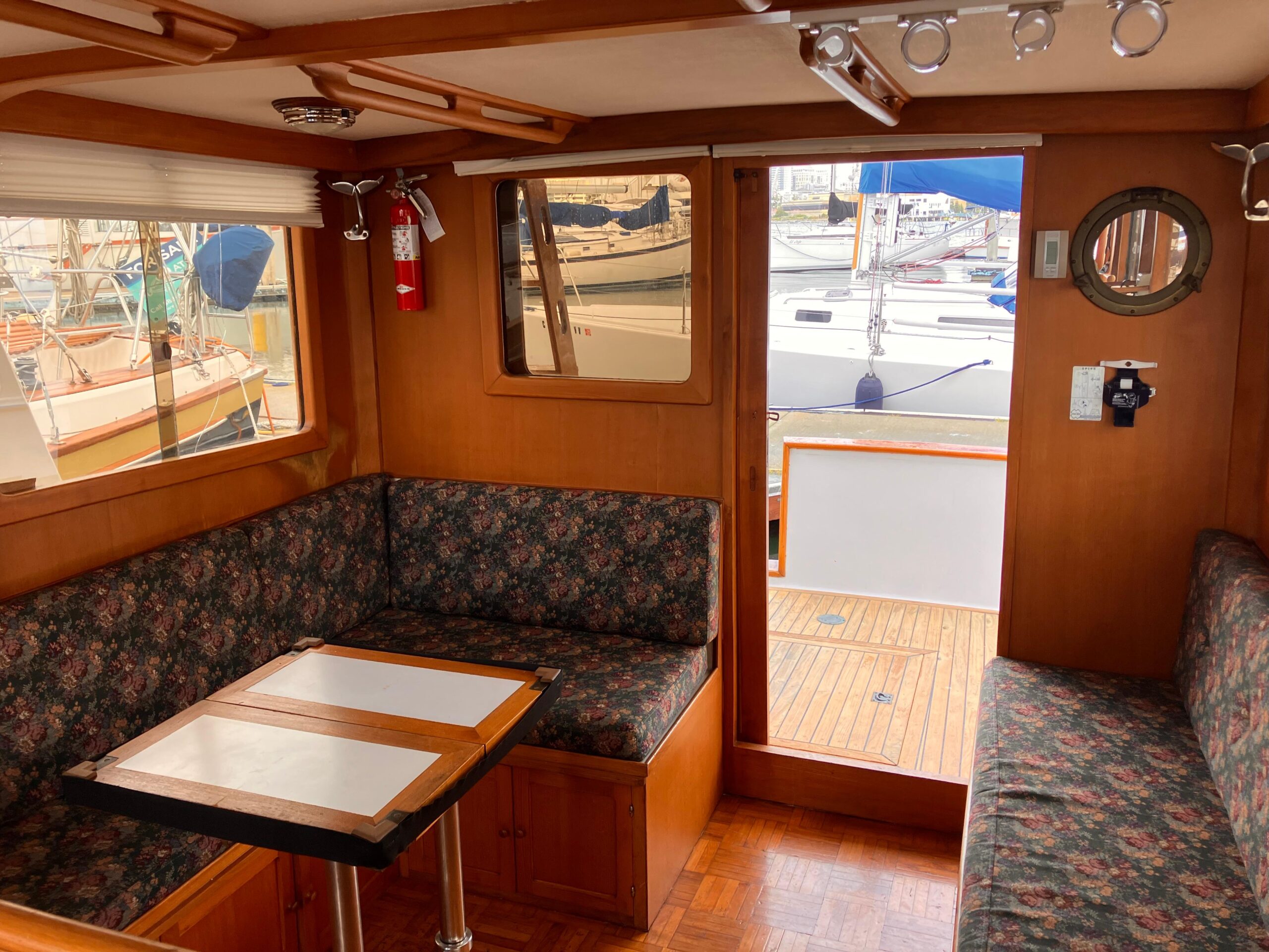 1994 Marine Trader Europa 34 - 14