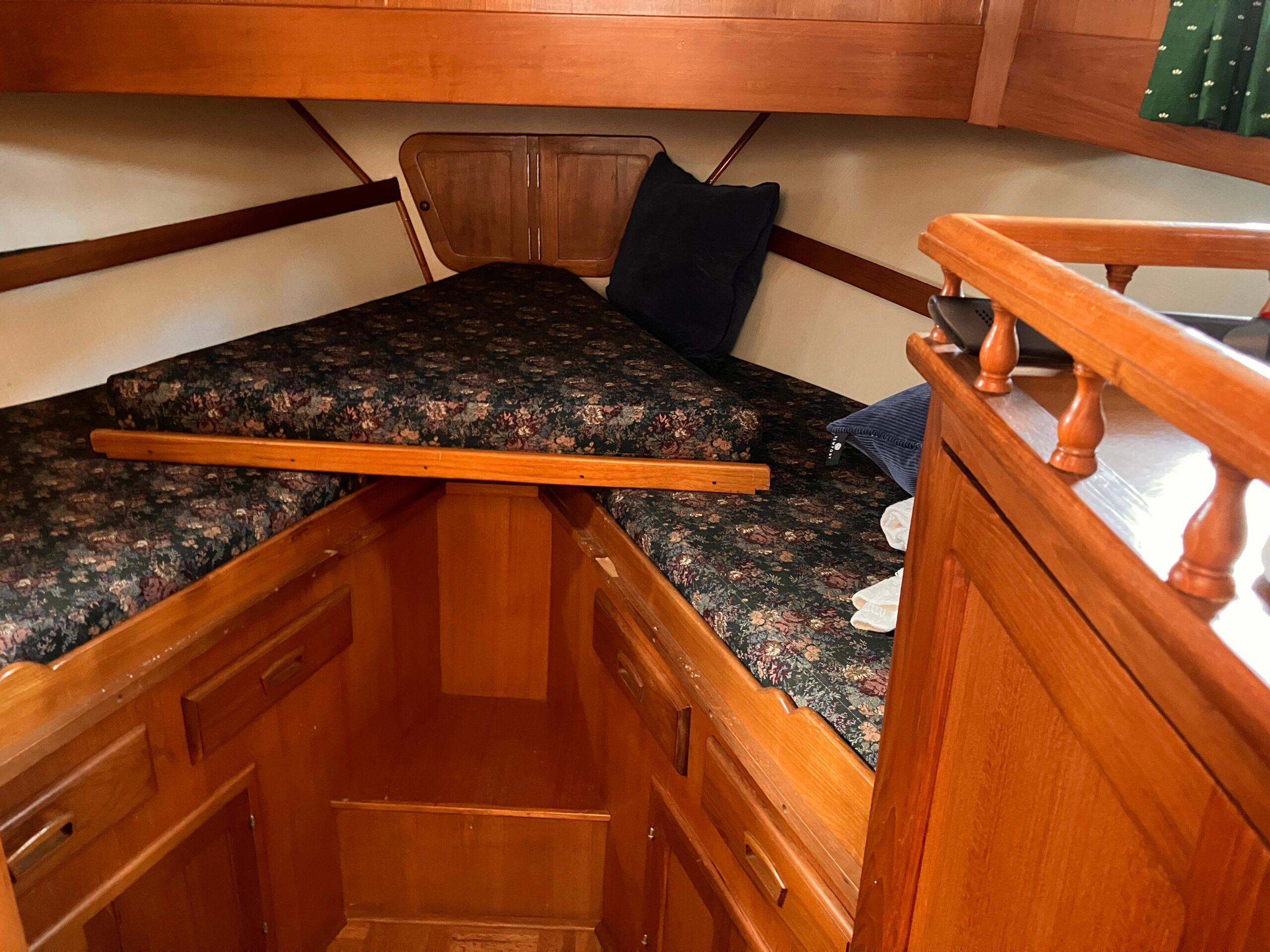 1994 Marine Trader Europa 34 - 22