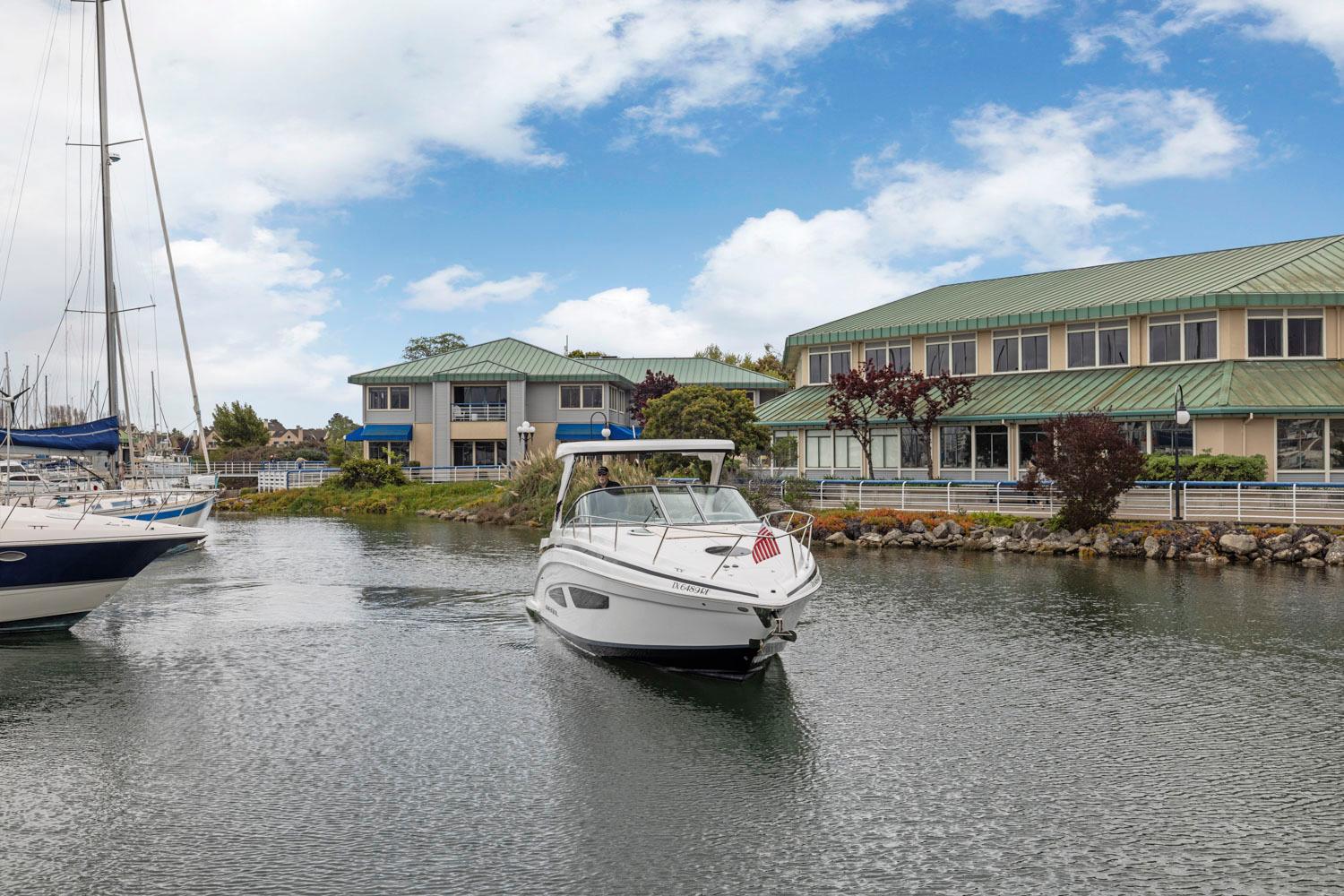 2022 Regal 33 Express - PARISII 14