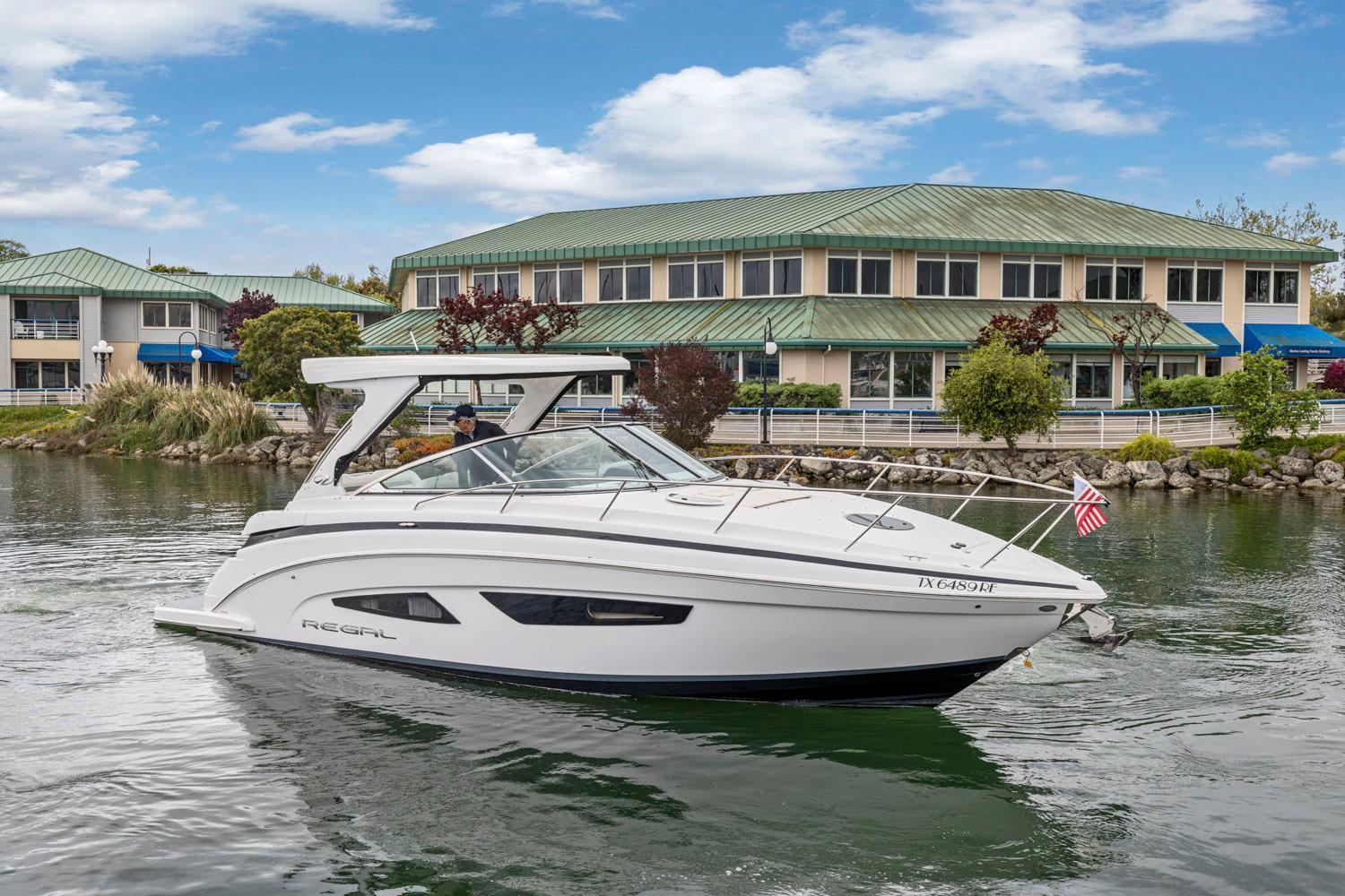 2022 Regal 33 Express - PARISII 2