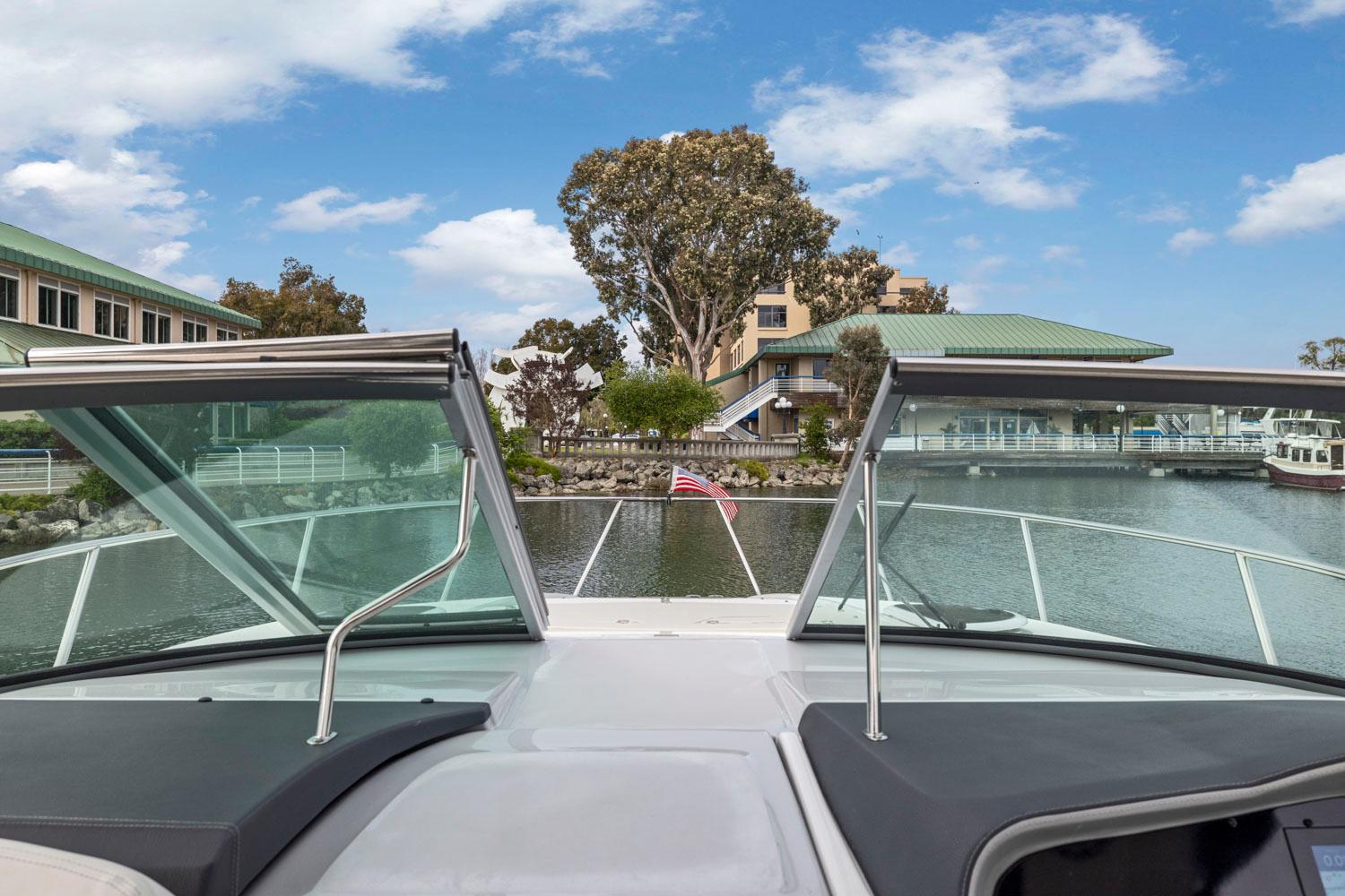 2022 Regal 33 Express - PARISII 35