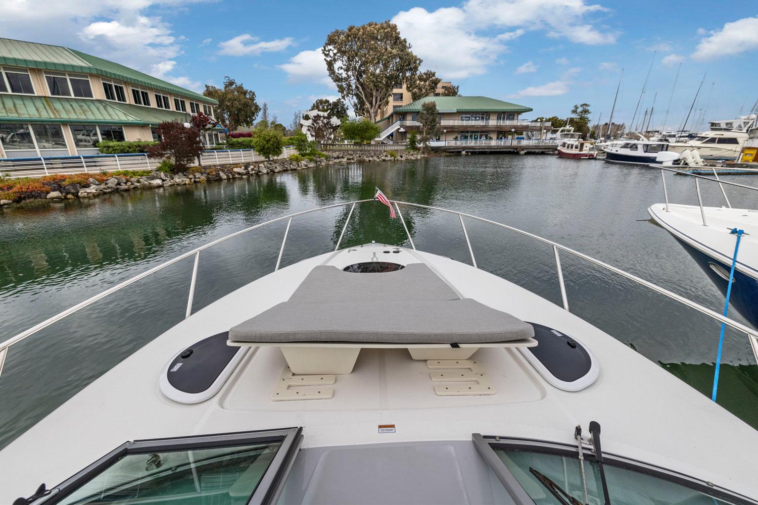 2022 Regal 33 Express - PARISII 37