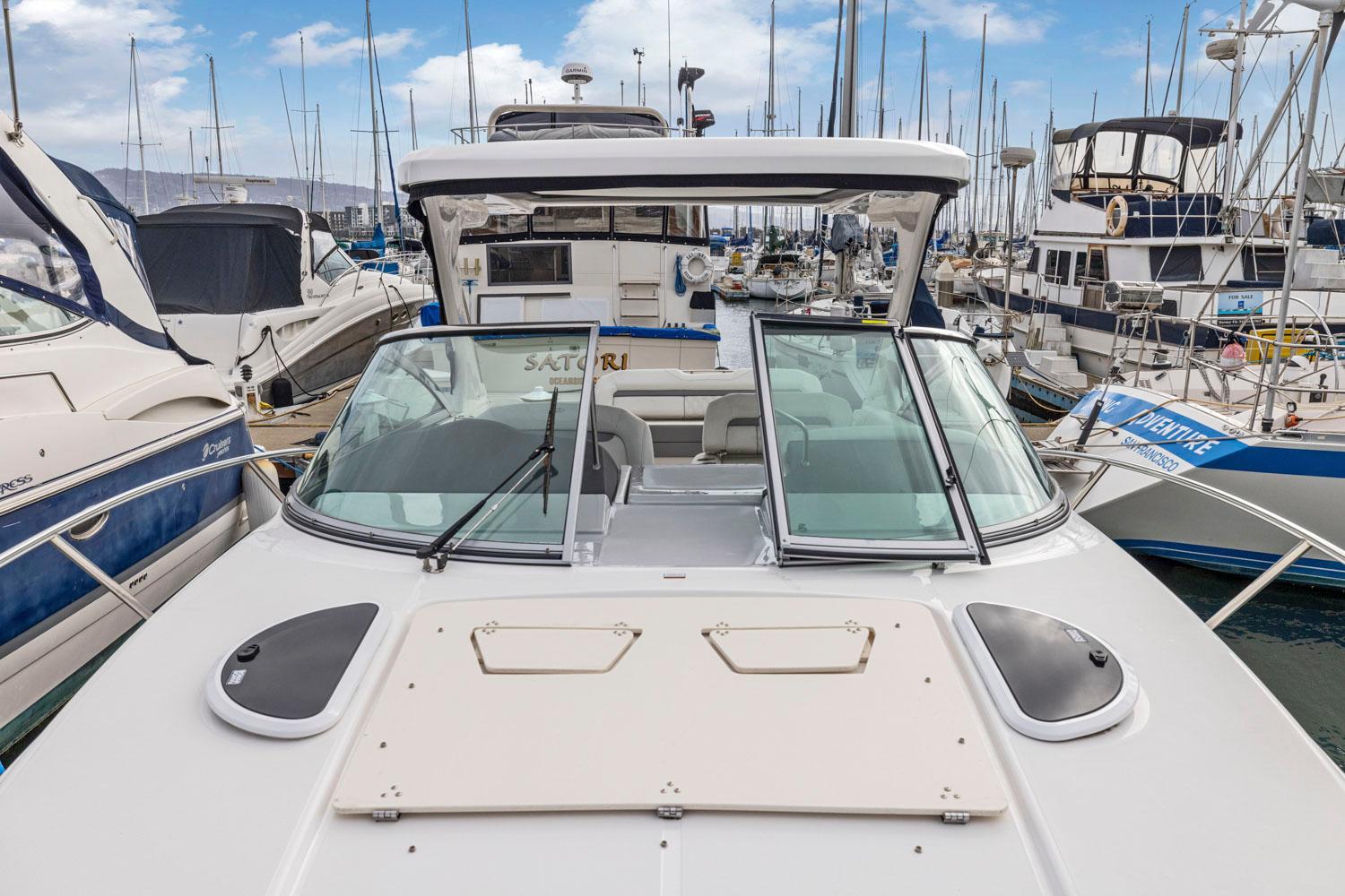 2022 Regal 33 Express - PARISII 40