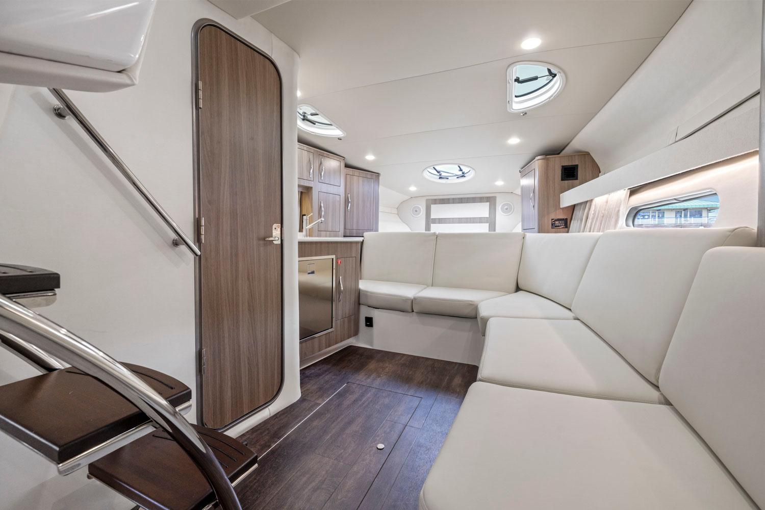 2022 Regal 33 Express - PARISII 43