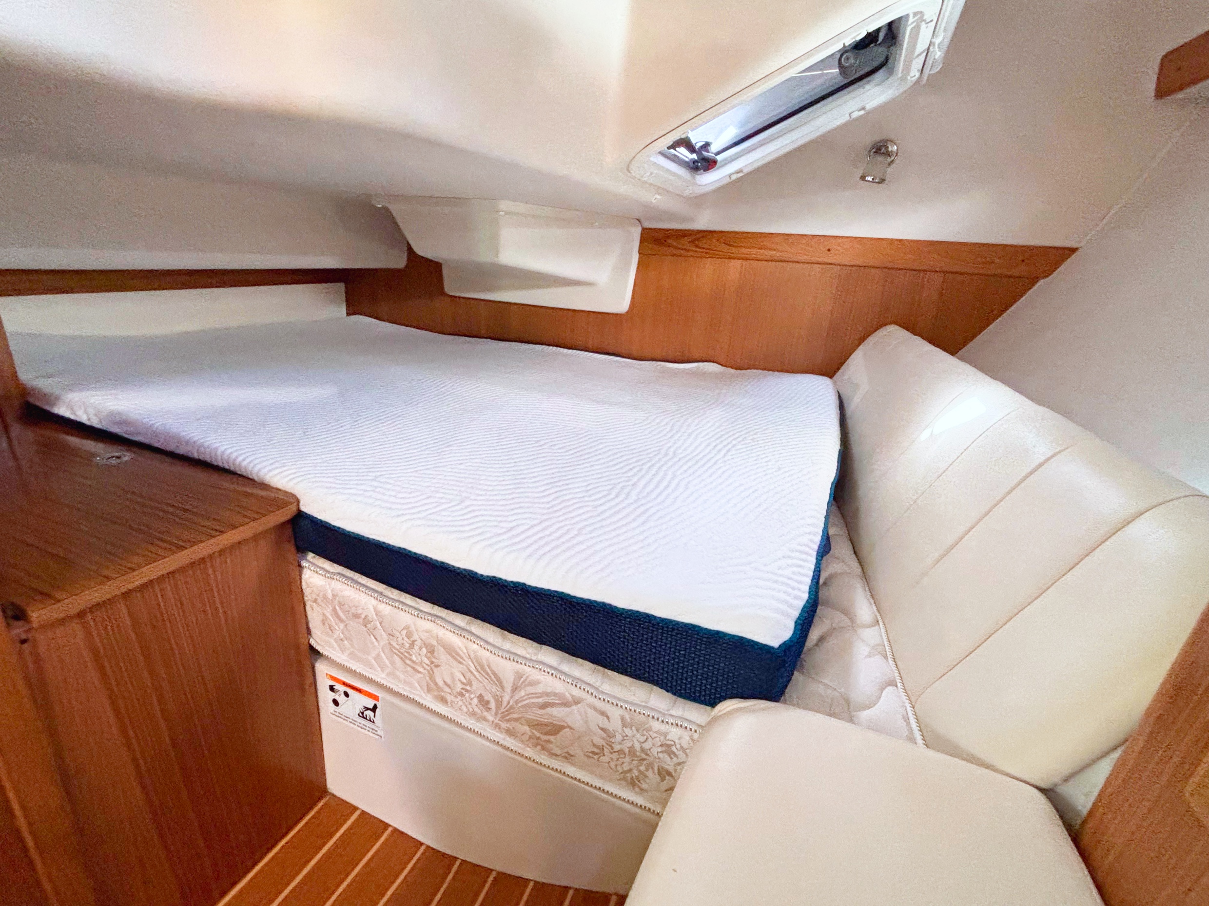 Catalina 375 - NORTHERN SKY 13