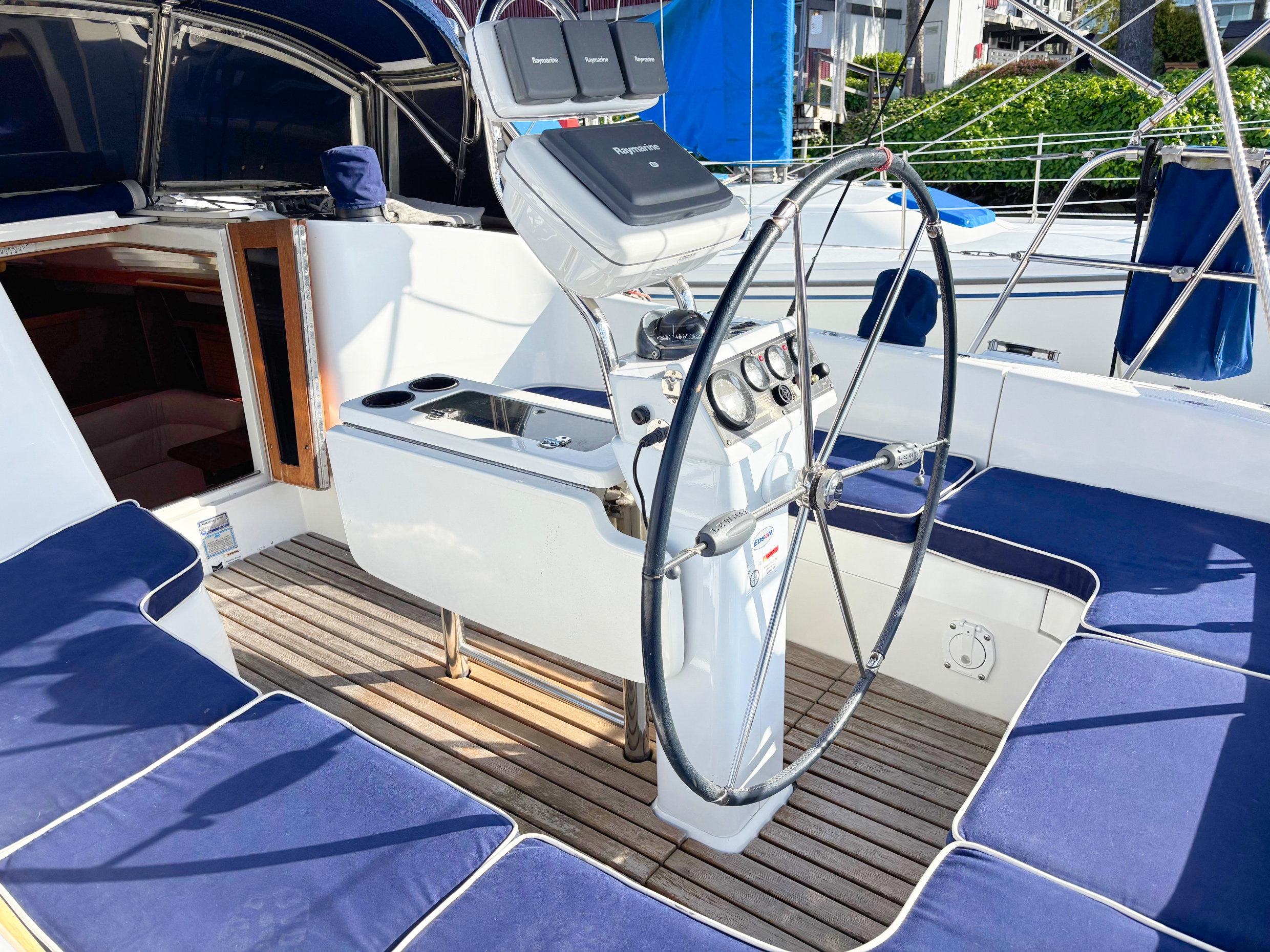 Catalina 375 - NORTHERN SKY 16