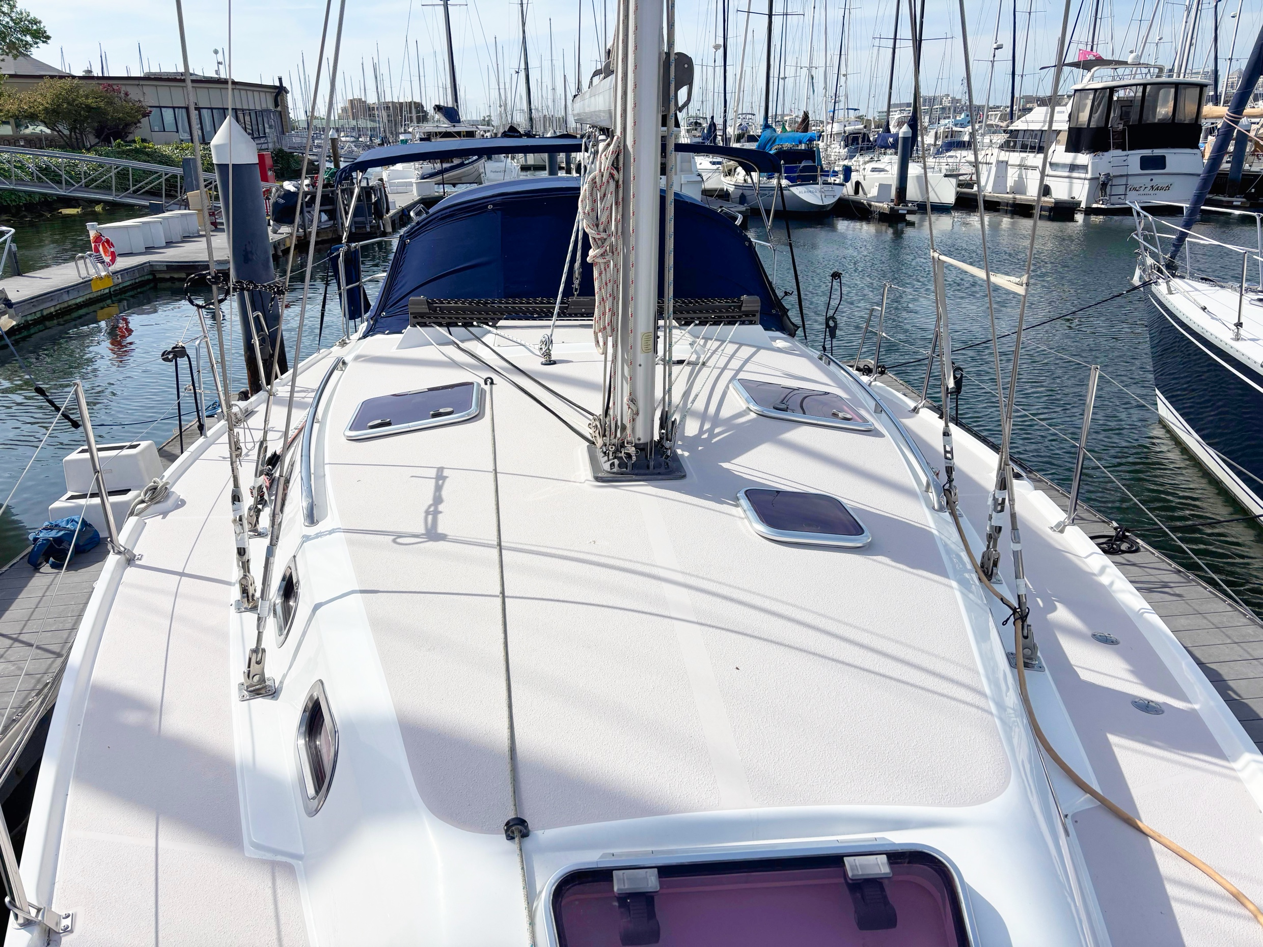 Catalina 375 - NORTHERN SKY 21