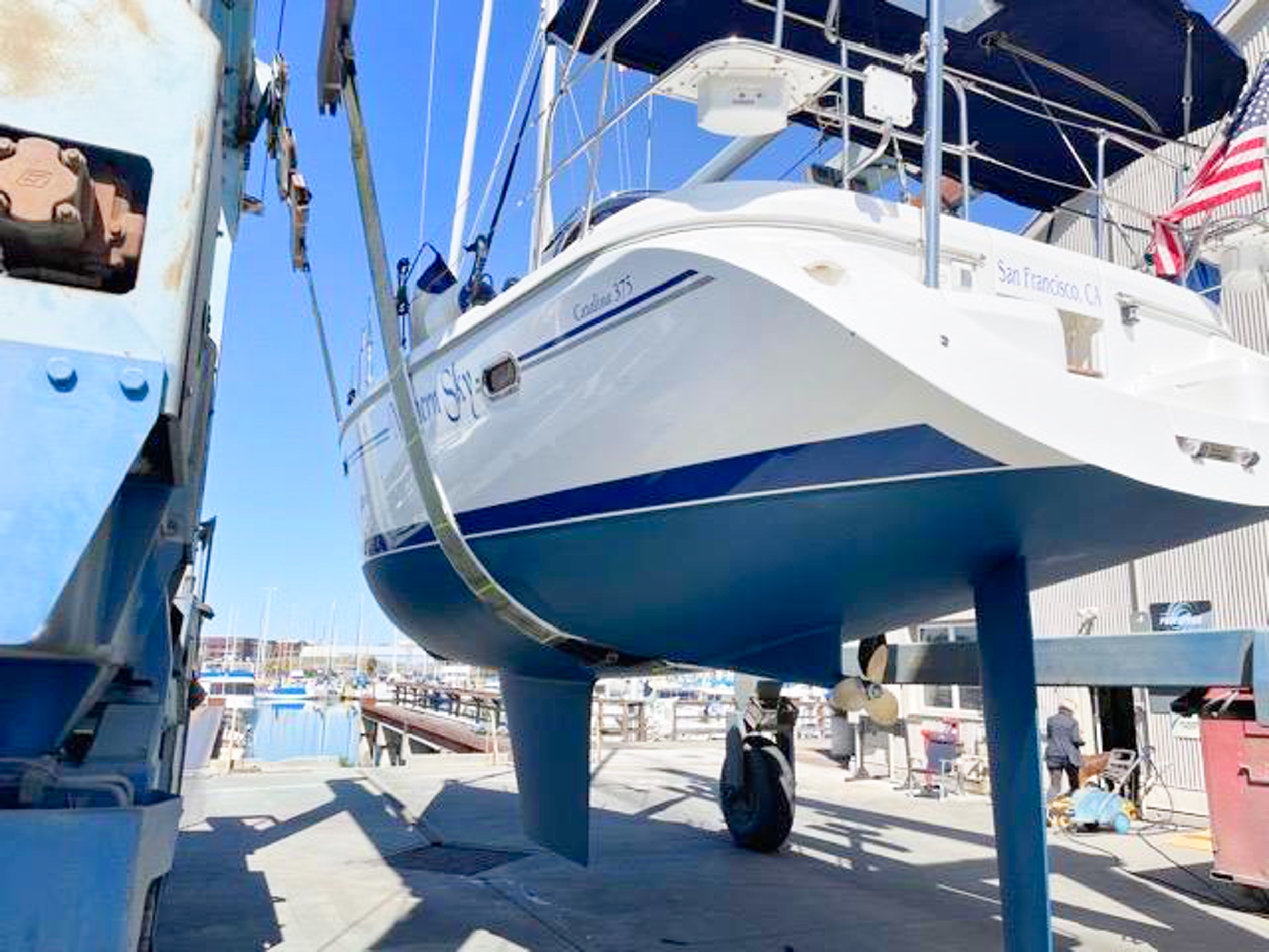 Catalina 375 - NORTHERN SKY 22