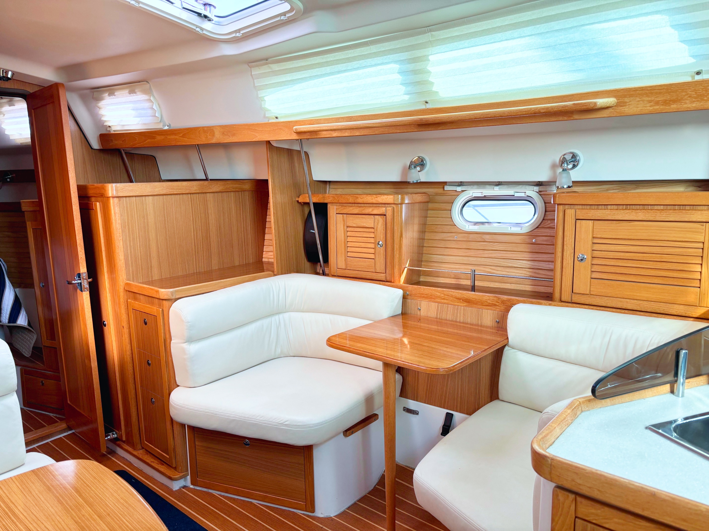 Catalina 375 - NORTHERN SKY 5