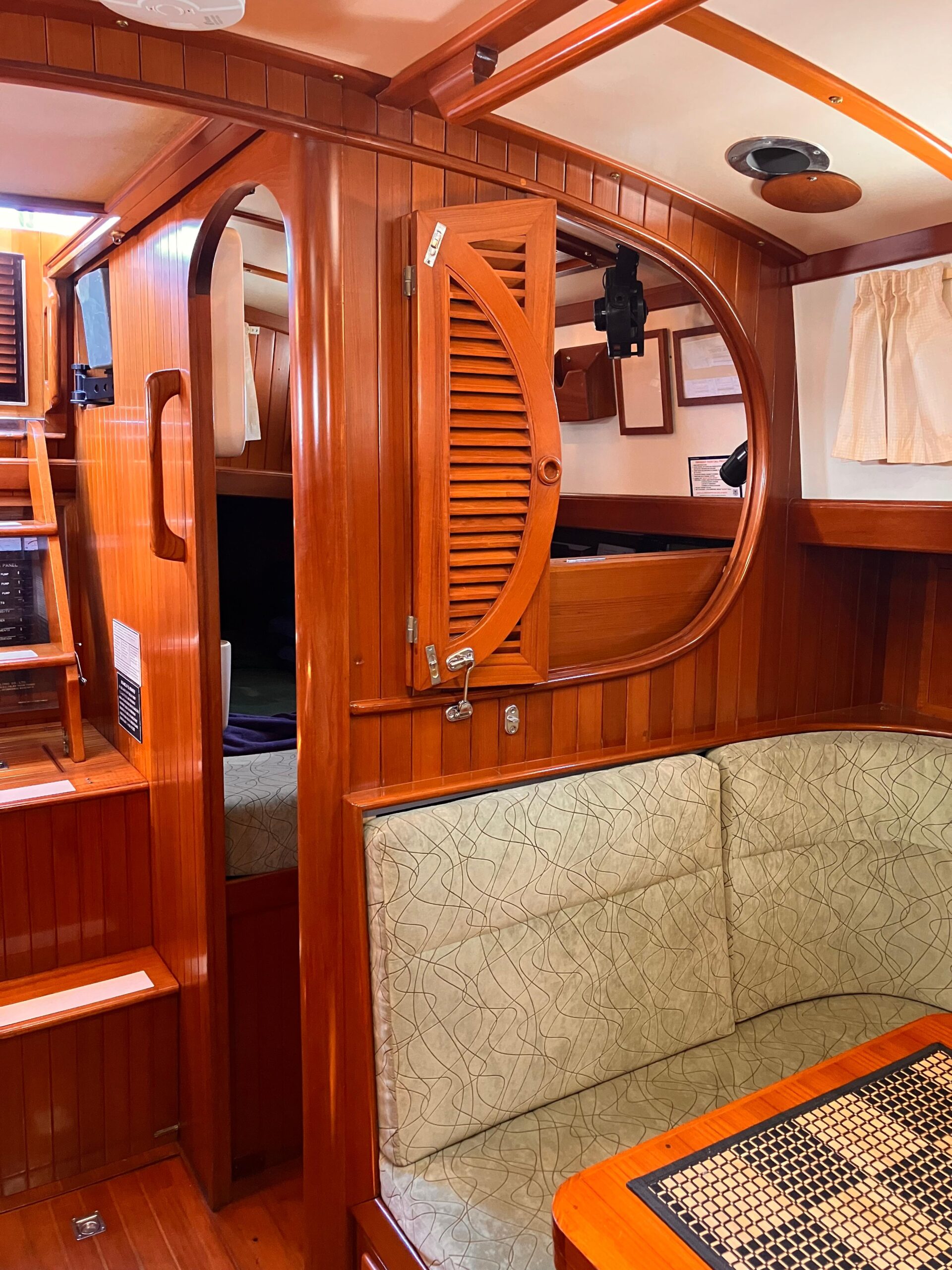 Tayana 37 MKII - FOUR WINDS 32