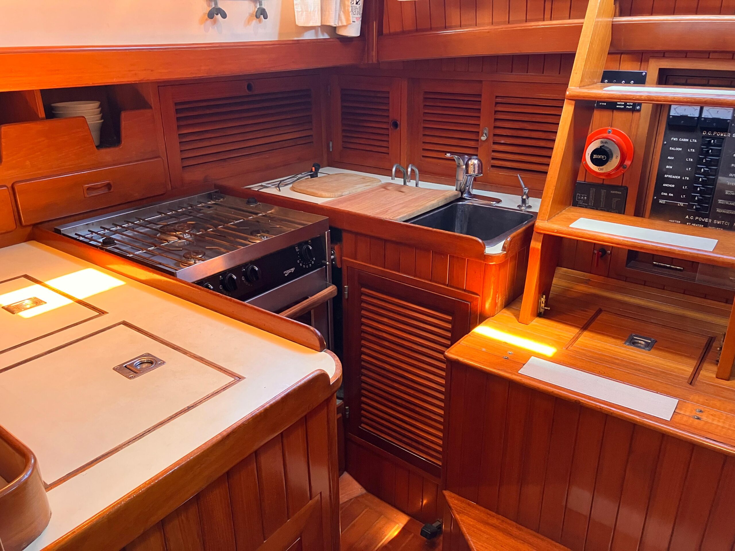 Tayana 37 MKII - FOUR WINDS 39