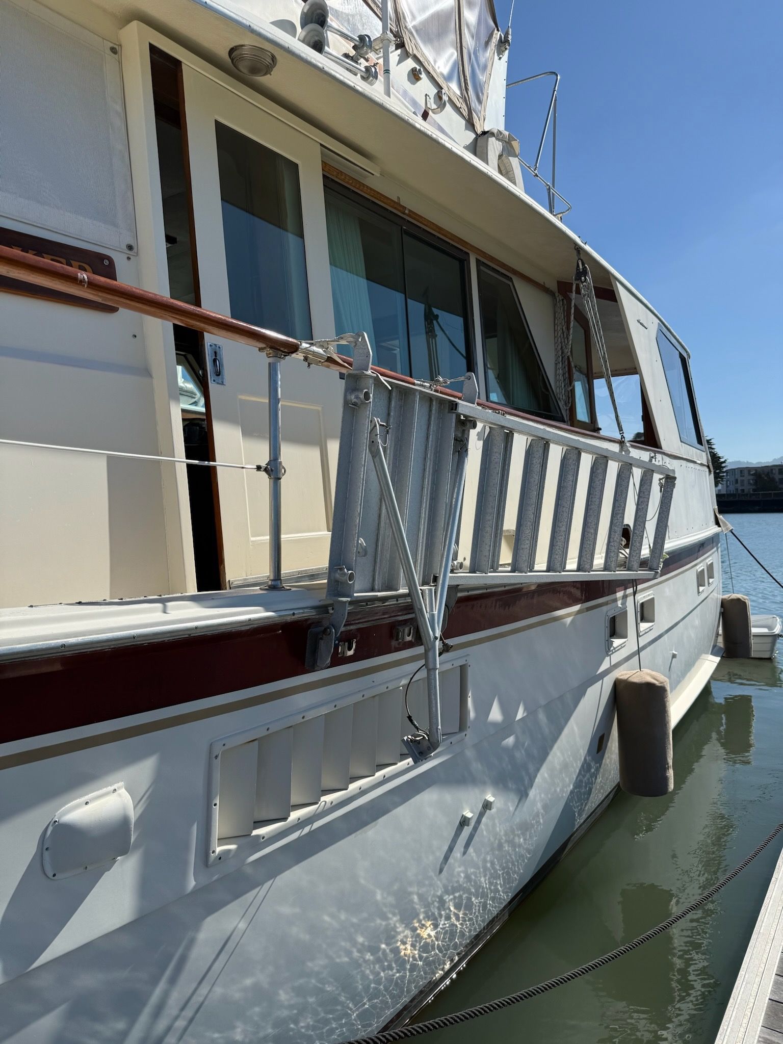 Hatteras 53 MY - CHARTMAKER 13