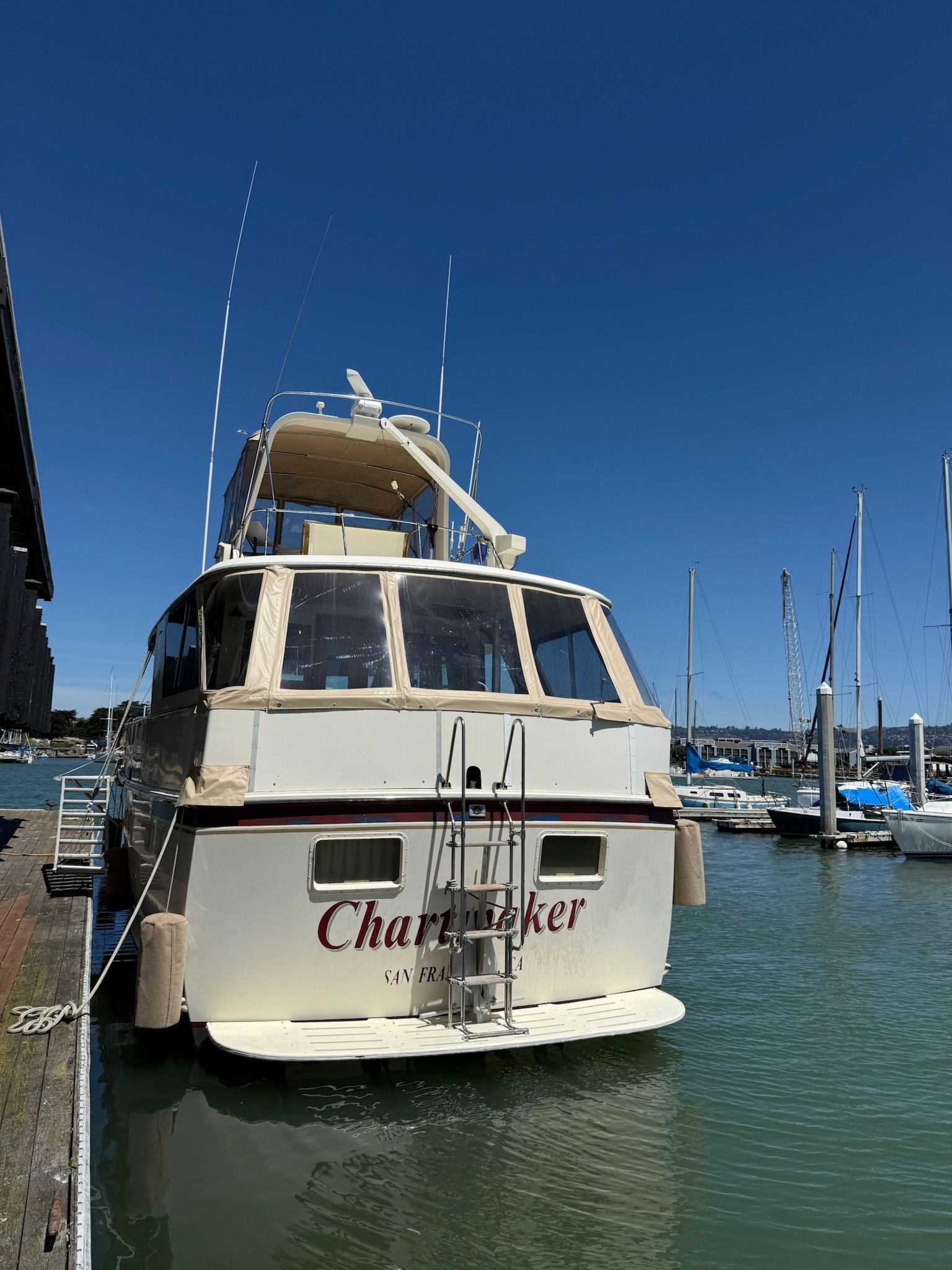 Hatteras 53 MY - CHARTMAKER 14