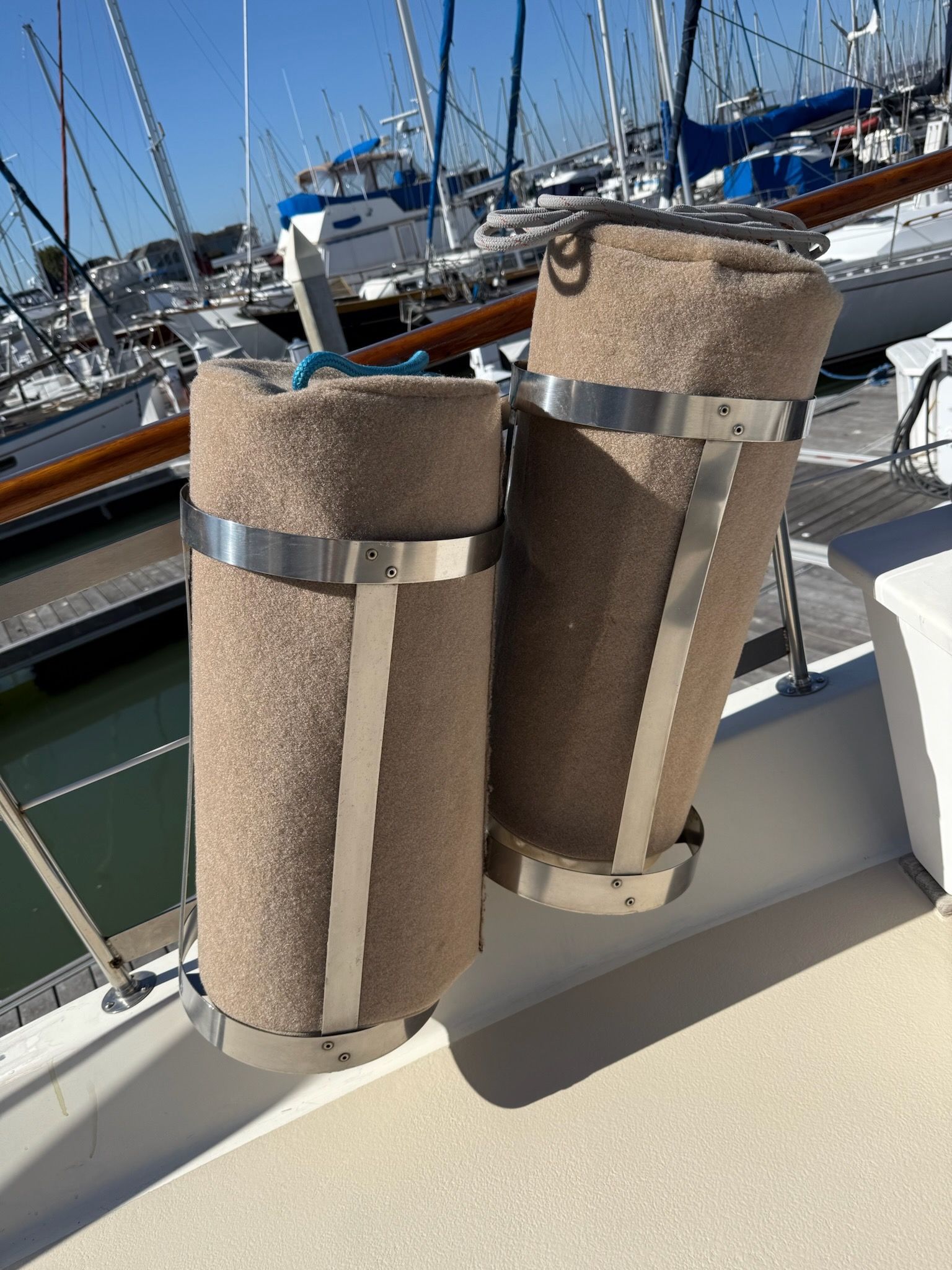 Hatteras 53 MY - CHARTMAKER 18