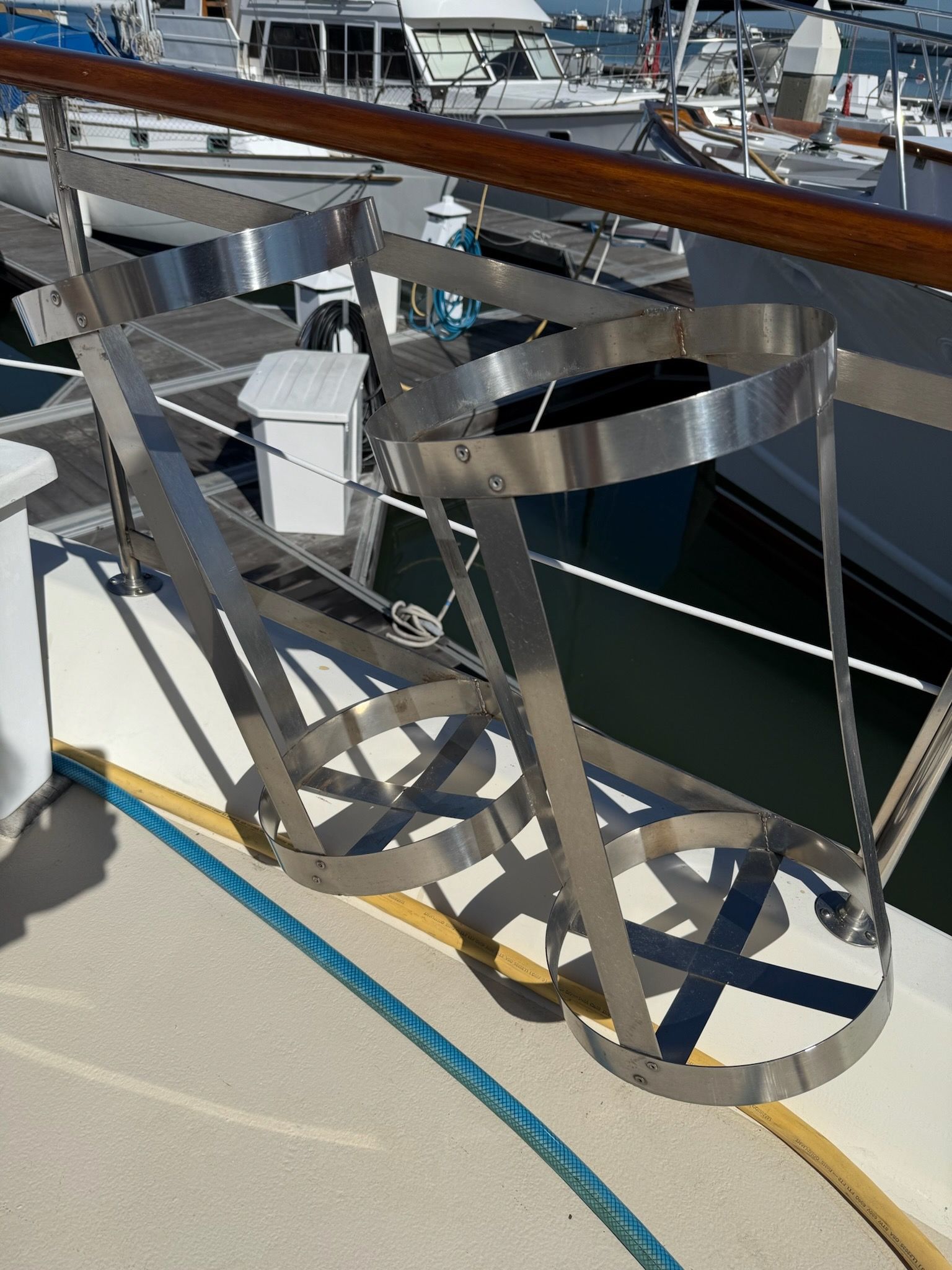 Hatteras 53 MY - CHARTMAKER 19