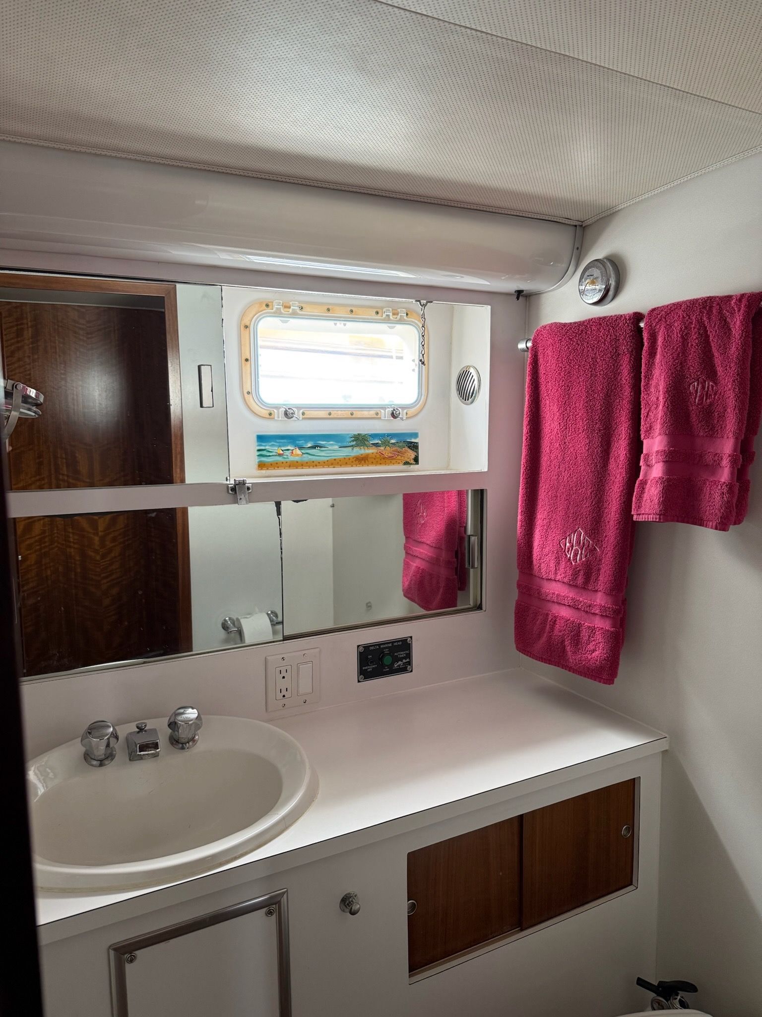 Hatteras 53 MY - CHARTMAKER 48